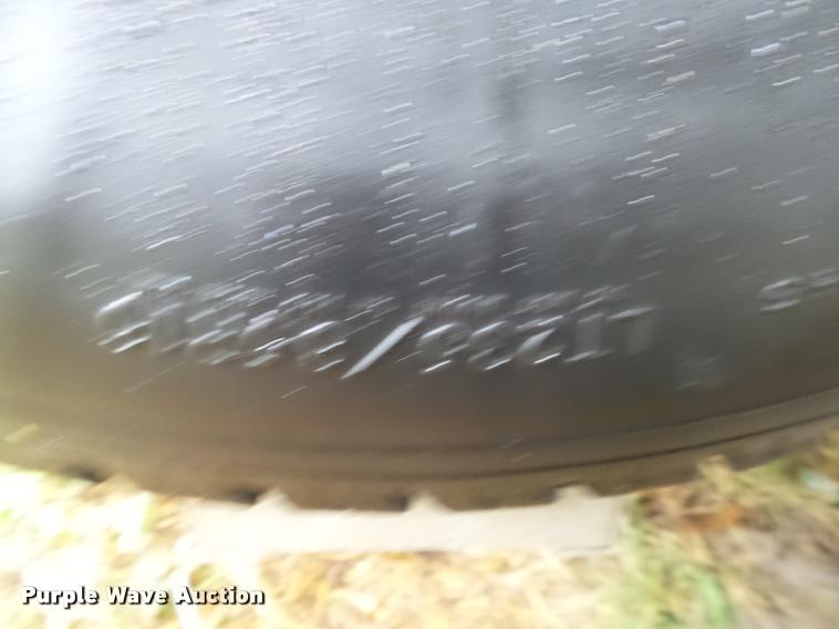 image for item K1085 2002 Sundowner Rancher livestock trailer