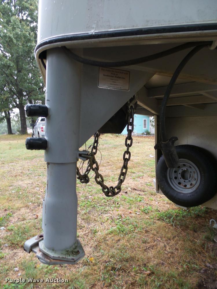 image for item K1085 2002 Sundowner Rancher livestock trailer