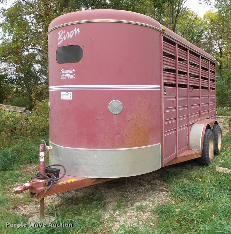 image for item K1452 2003 Wright Way Bison horse trailer