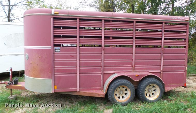 image for item K1452 2003 Wright Way Bison horse trailer