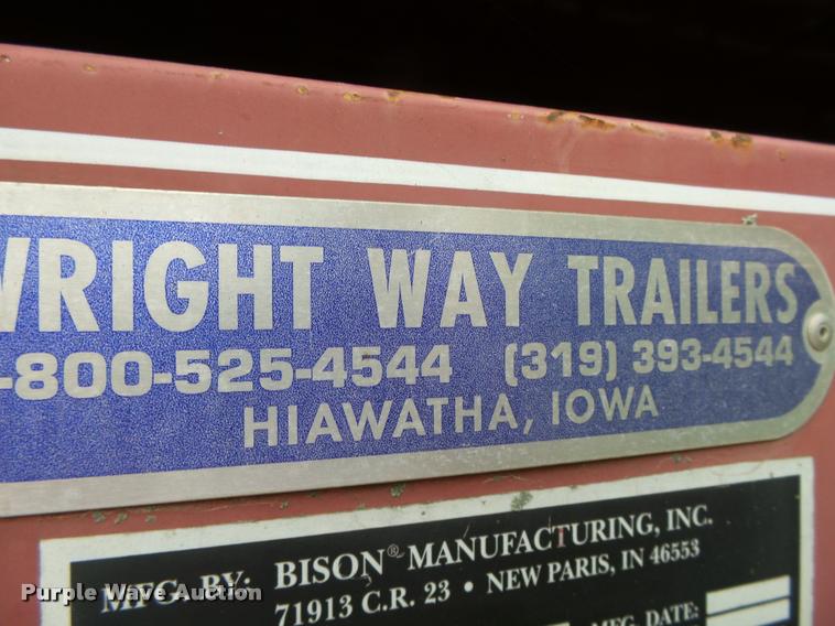 image for item K1452 2003 Wright Way Bison horse trailer