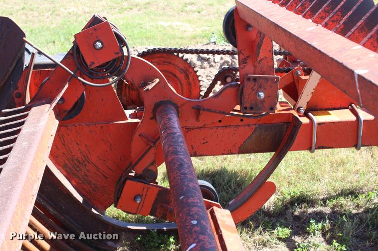 image for item K1909 Highline XL78 rock picker