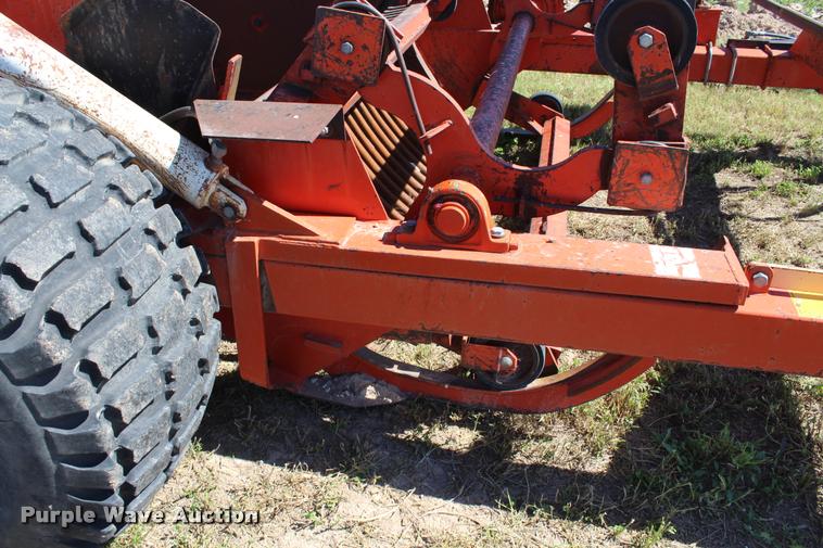 image for item K1909 Highline XL78 rock picker