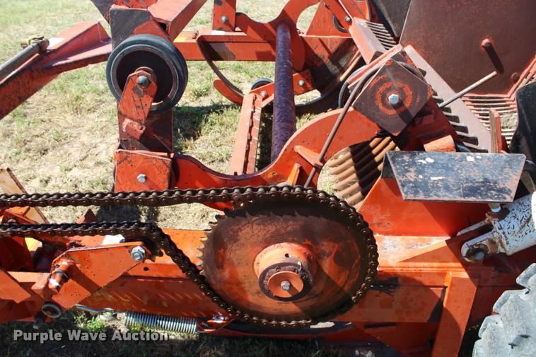 image for item K1909 Highline XL78 rock picker