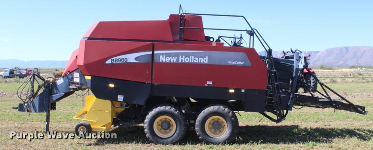 image for item K1911 New Holland BB960A Crop Cutter large square baler