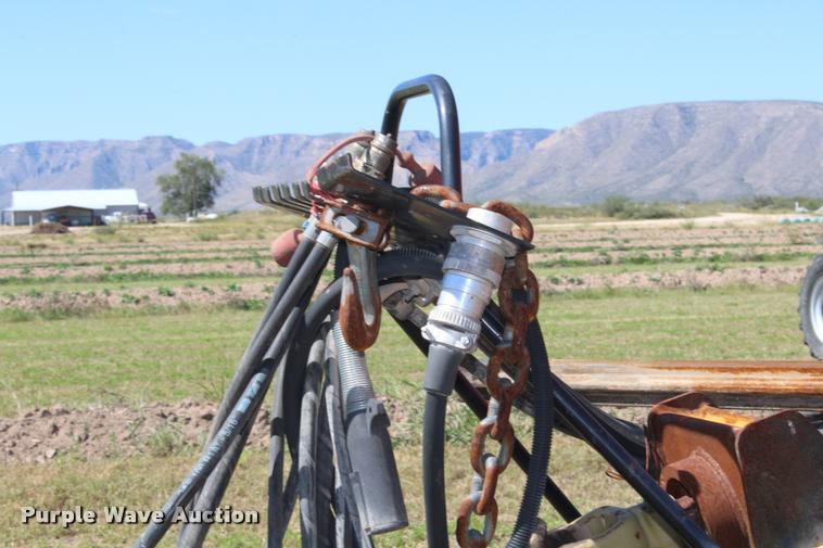 image for item K1911 New Holland BB960A Crop Cutter large square baler