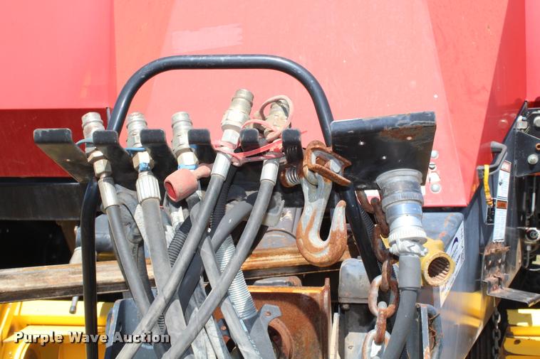 image for item K1911 New Holland BB960A Crop Cutter large square baler