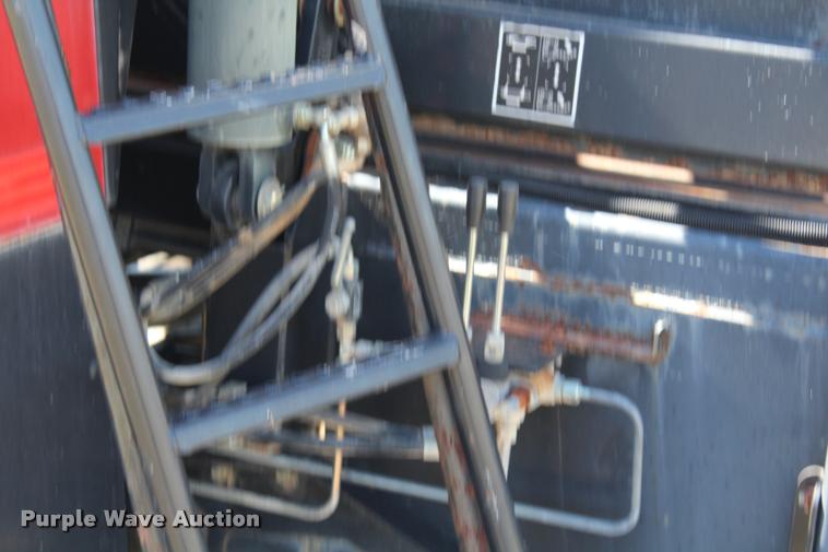 image for item K1911 New Holland BB960A Crop Cutter large square baler