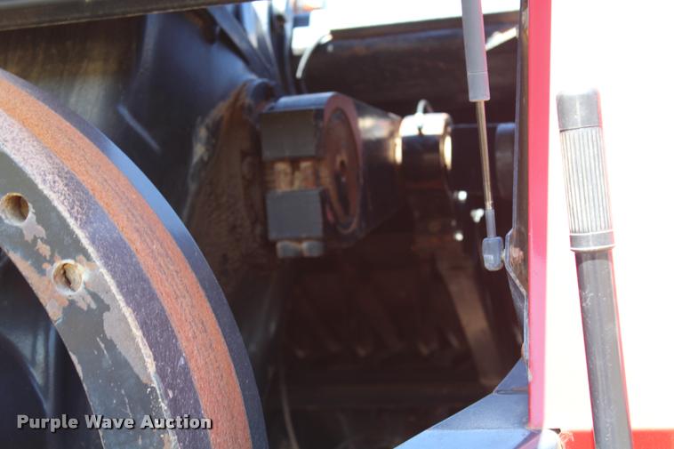 image for item K1911 New Holland BB960A Crop Cutter large square baler