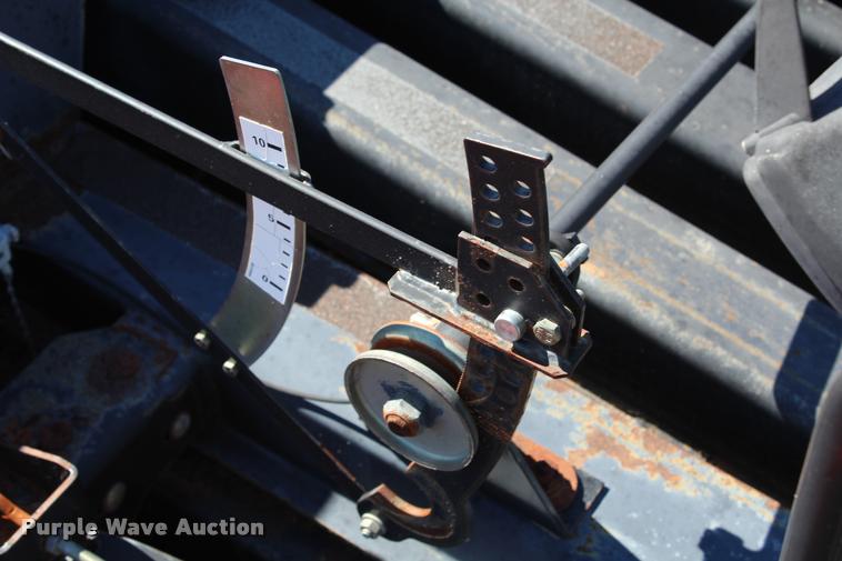 image for item K1911 New Holland BB960A Crop Cutter large square baler