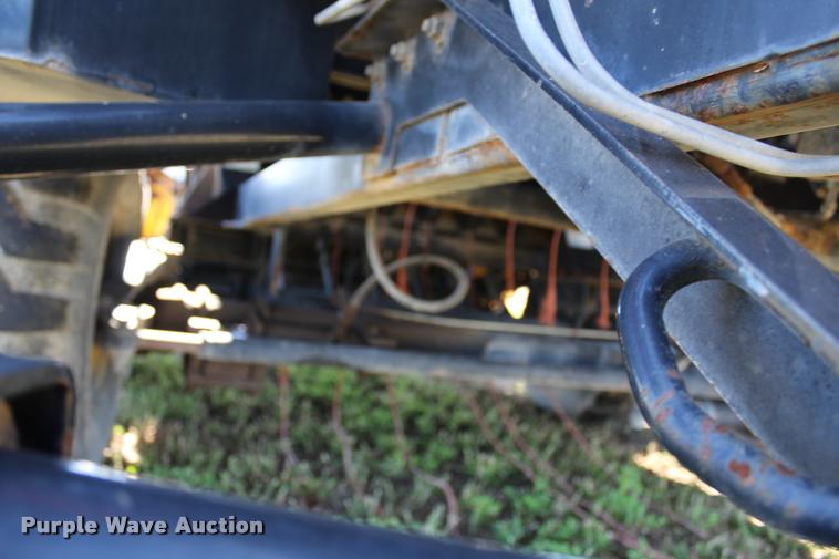 image for item K1911 New Holland BB960A Crop Cutter large square baler