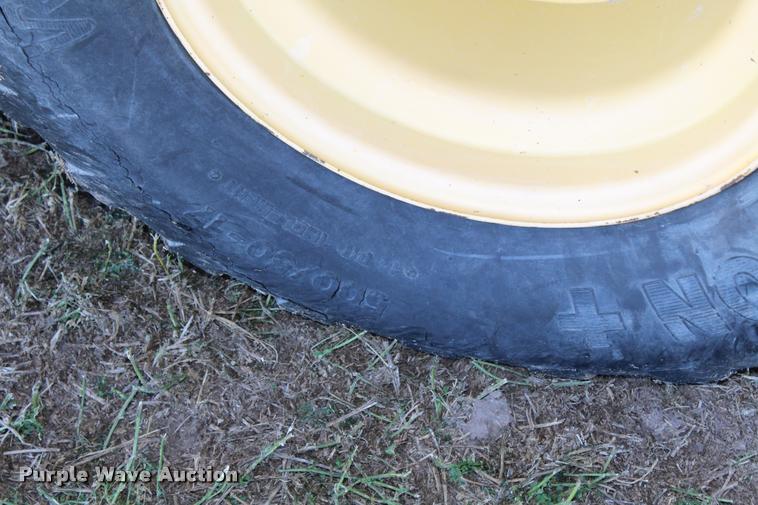 image for item K1911 New Holland BB960A Crop Cutter large square baler