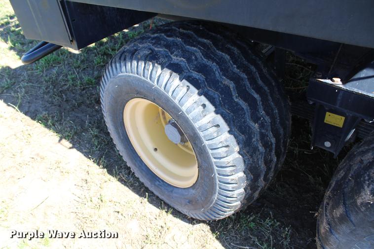 image for item K1911 New Holland BB960A Crop Cutter large square baler