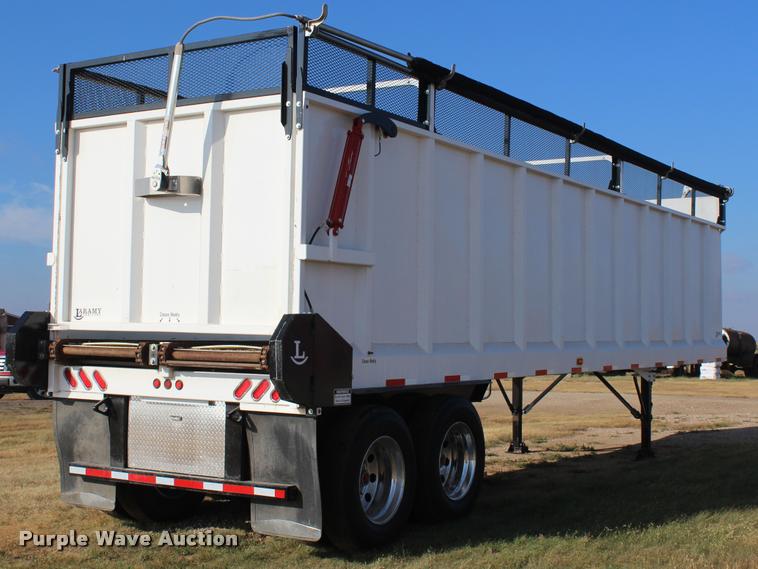 image for item K1919 2016 Shop built Laramy live bottom silage trailer