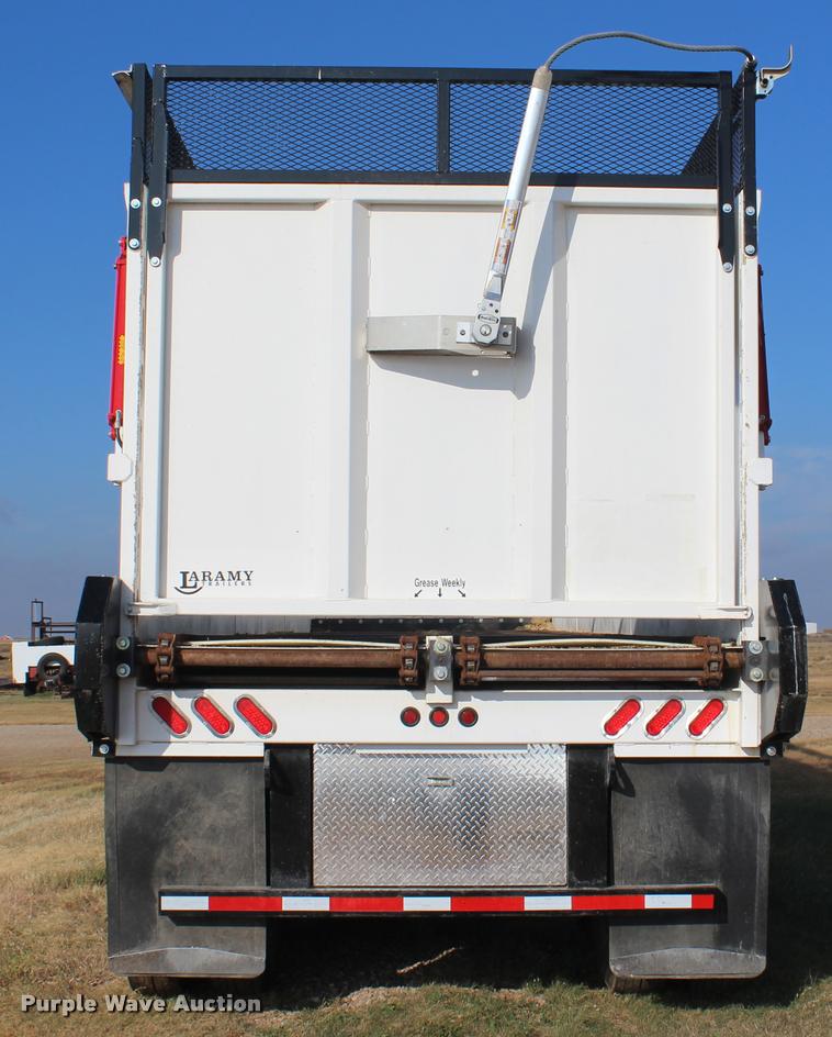 image for item K1919 2016 Shop built Laramy live bottom silage trailer