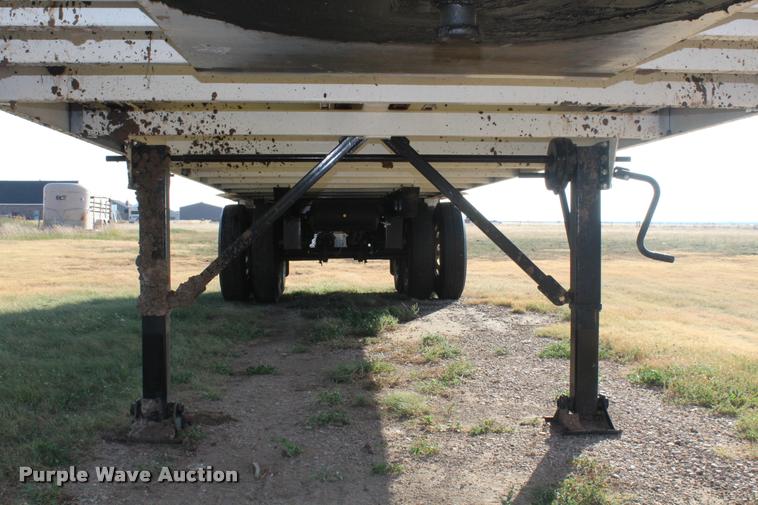 image for item K1919 2016 Shop built Laramy live bottom silage trailer