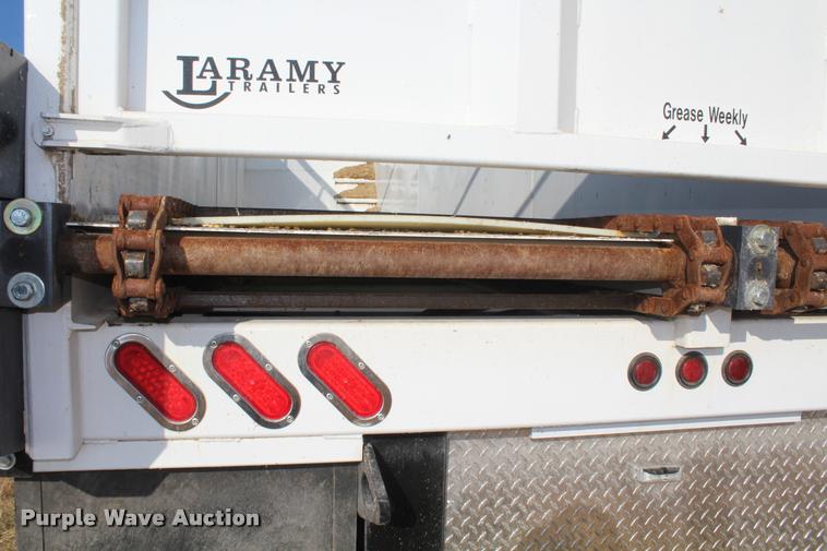 image for item K1919 2016 Shop built Laramy live bottom silage trailer