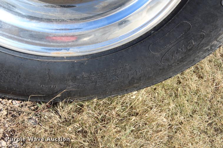 image for item K1919 2016 Shop built Laramy live bottom silage trailer