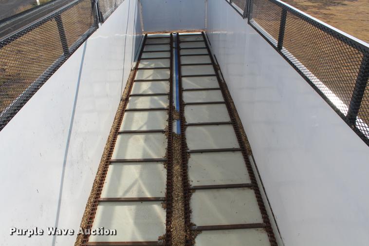 image for item K1919 2016 Shop built Laramy live bottom silage trailer