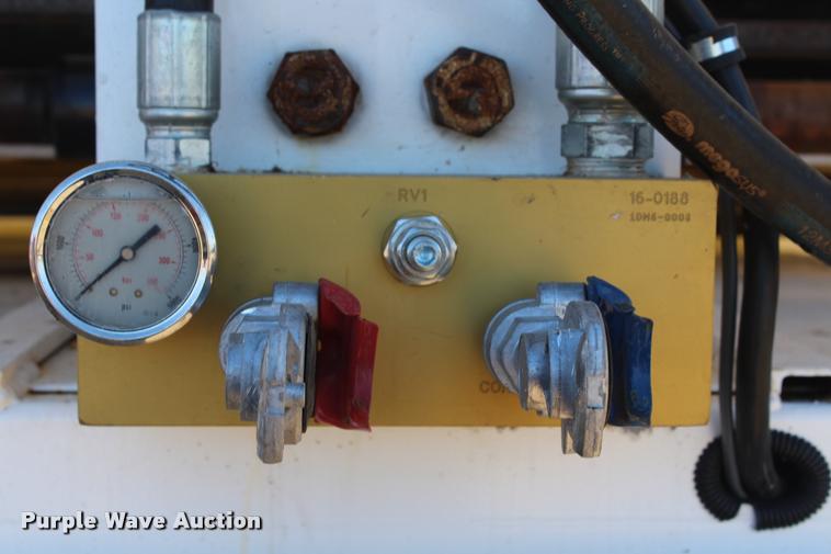 image for item K1919 2016 Shop built Laramy live bottom silage trailer