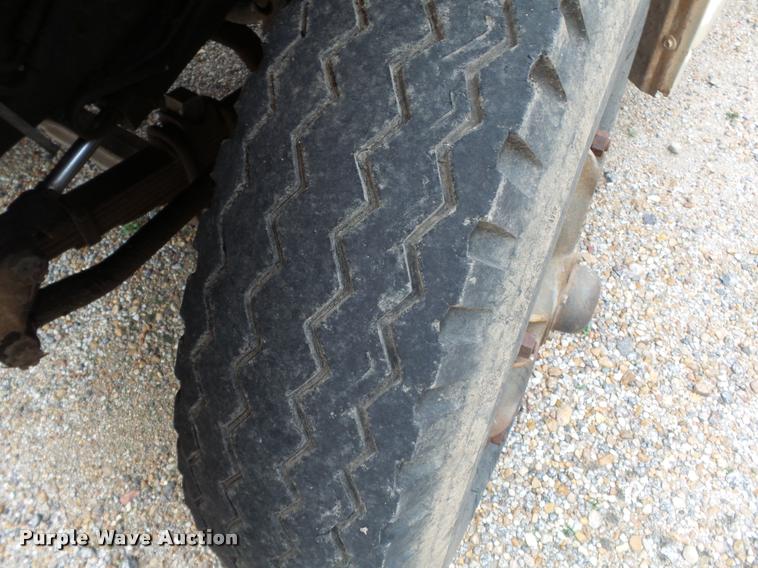 image for item K3455 1975 GMC 6500 grain truck