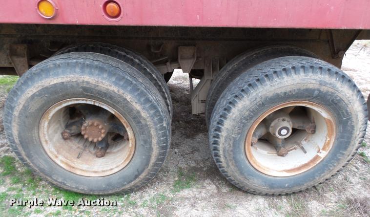 image for item K3455 1975 GMC 6500 grain truck