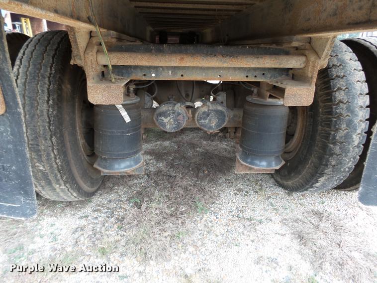 image for item K3455 1975 GMC 6500 grain truck