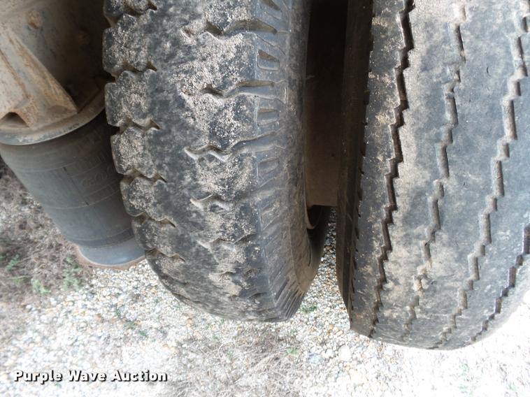 image for item K3455 1975 GMC 6500 grain truck