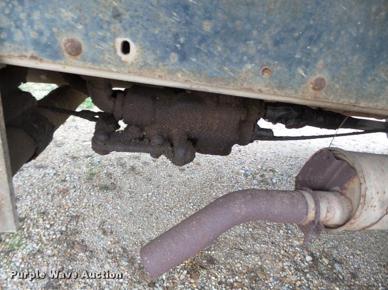 image for item K3455 1975 GMC 6500 grain truck