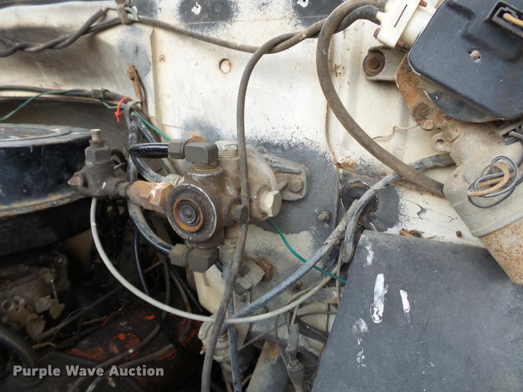 image for item K3455 1975 GMC 6500 grain truck