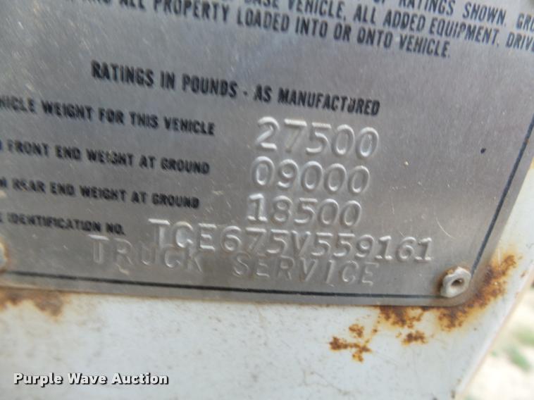 image for item K3455 1975 GMC 6500 grain truck