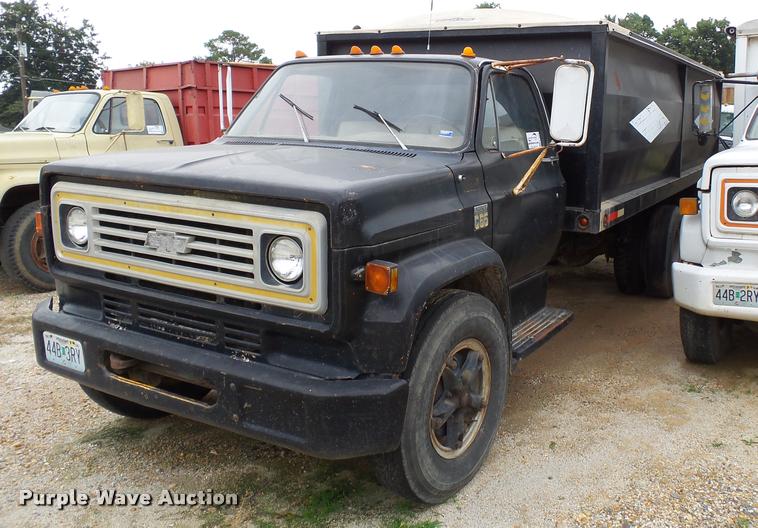 image for item K3456 1978 Chevrolet C65 grain truck