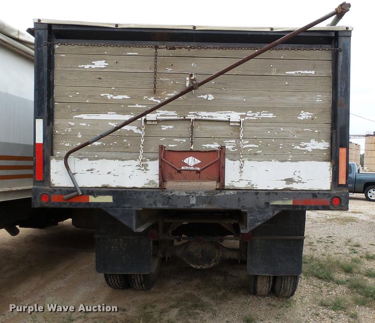 image for item K3456 1978 Chevrolet C65 grain truck