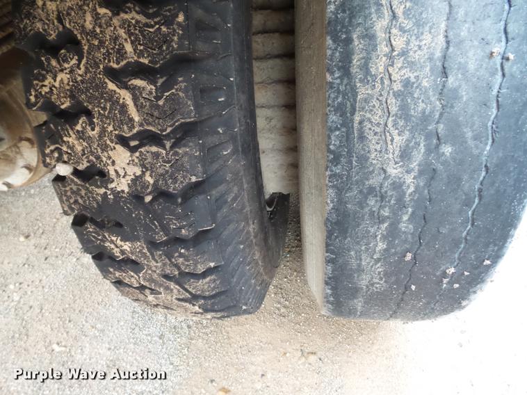 image for item K3456 1978 Chevrolet C65 grain truck