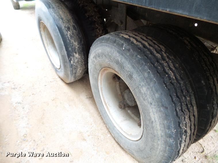 image for item K3456 1978 Chevrolet C65 grain truck