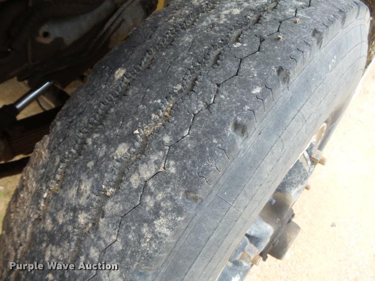 image for item K3457 1975 Chevrolet C65 grain truck