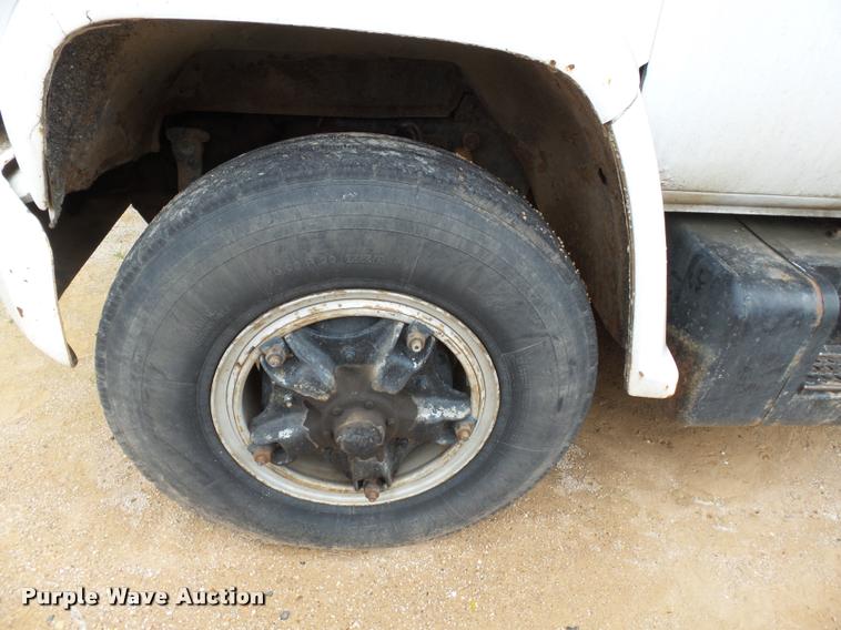 image for item K3457 1975 Chevrolet C65 grain truck