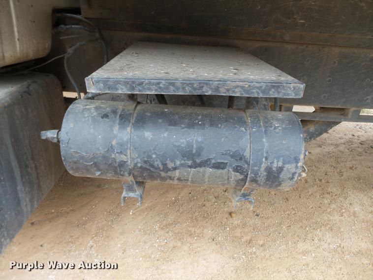 image for item K3457 1975 Chevrolet C65 grain truck