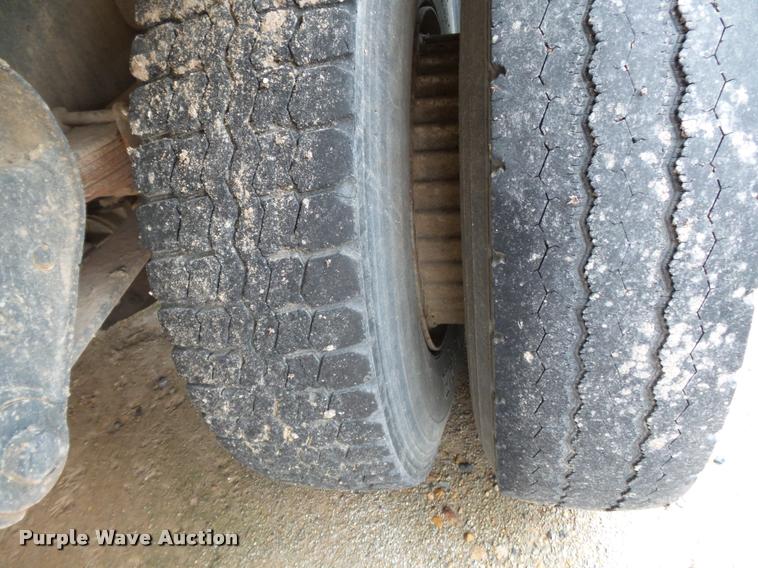 image for item K3457 1975 Chevrolet C65 grain truck