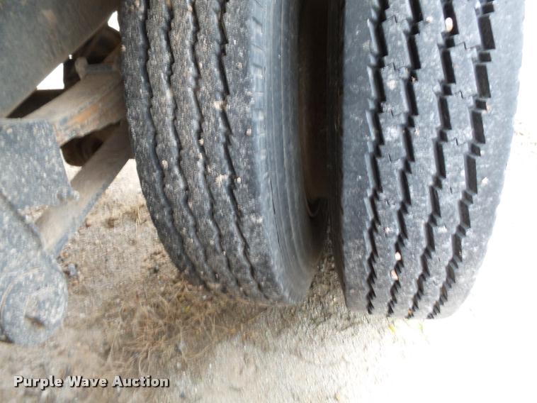 image for item K3457 1975 Chevrolet C65 grain truck