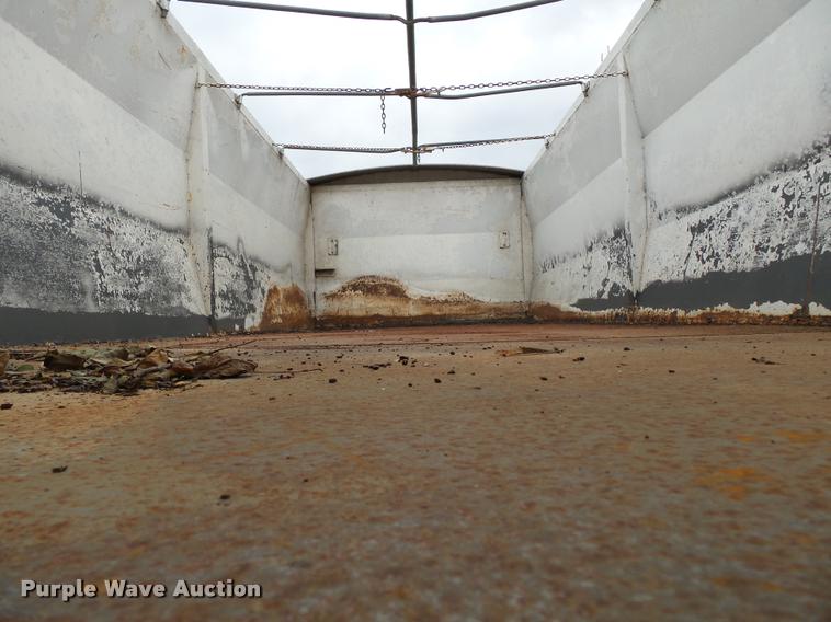 image for item K3457 1975 Chevrolet C65 grain truck