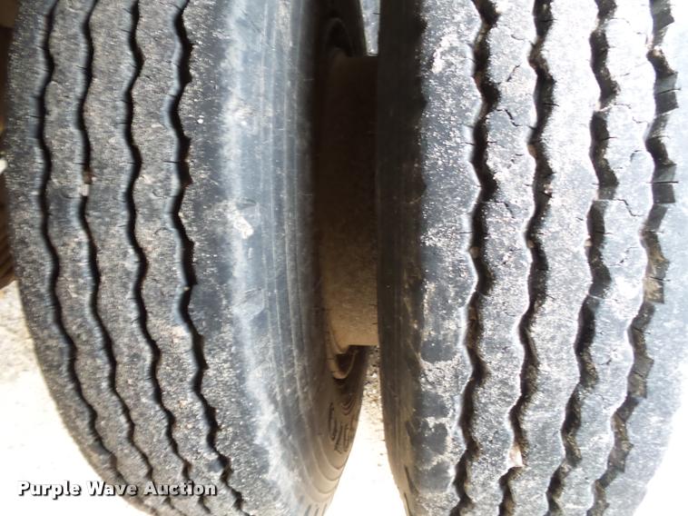 image for item K3457 1975 Chevrolet C65 grain truck