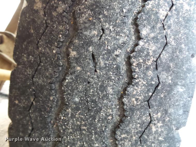 image for item K3457 1975 Chevrolet C65 grain truck