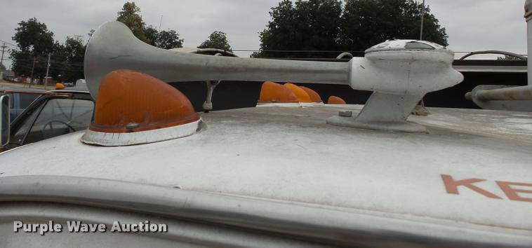 image for item K3457 1975 Chevrolet C65 grain truck