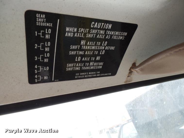 image for item K3457 1975 Chevrolet C65 grain truck