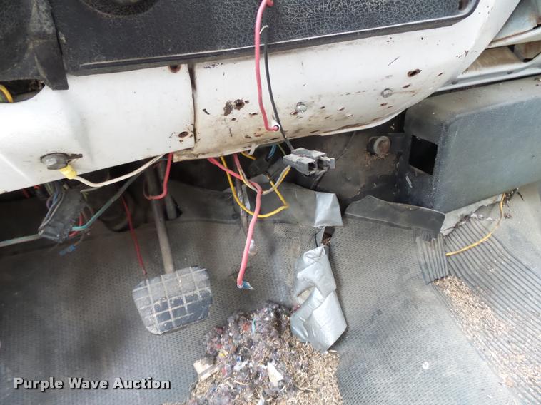 image for item K3457 1975 Chevrolet C65 grain truck