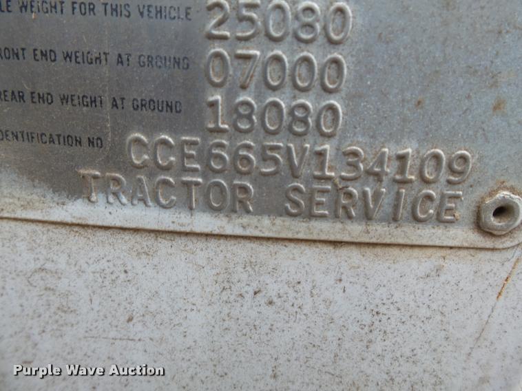 image for item K3457 1975 Chevrolet C65 grain truck