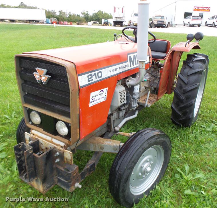 image for item K5661 Massey-Ferguson 210 tractor