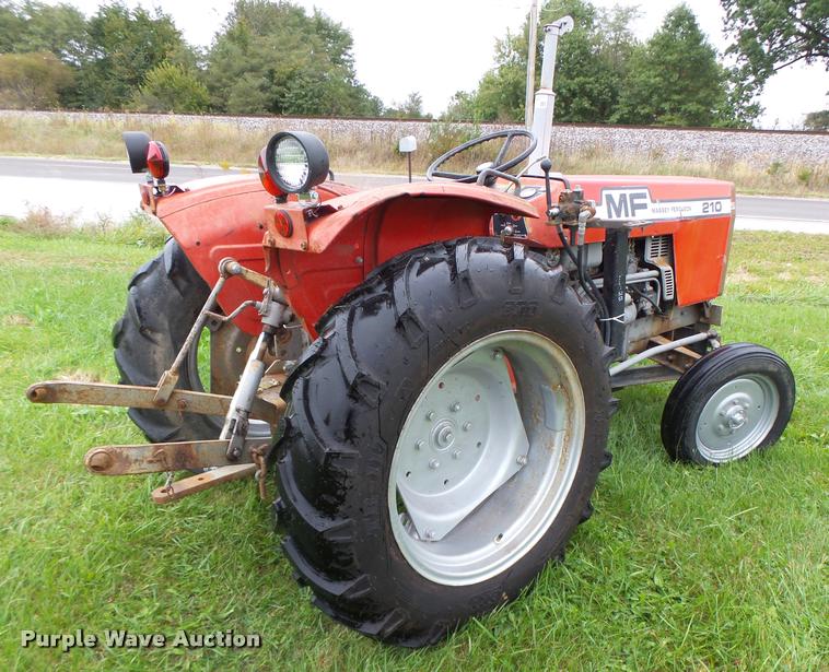 image for item K5661 Massey-Ferguson 210 tractor