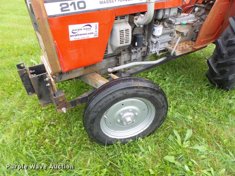 image for item K5661 Massey-Ferguson 210 tractor